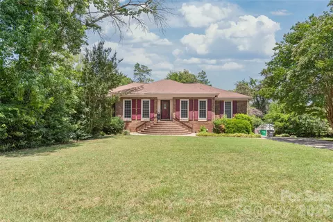 7308 Quail Ridge Dr, Charlotte, NC 28226