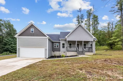 79 Crystal Mountain Dr, Hendersonville, NC 28739