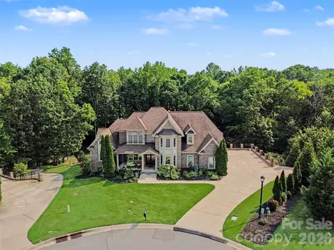 470 Swift Creek Cv, Lake Wylie, SC 29710