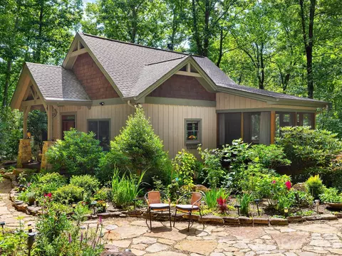 352 Celo Cove 18 Dr #18, Burnsville, NC 28714