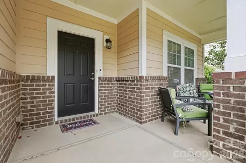Exterior - 2157 Bluebell Way, Tega Cay, SC 29708 photo 2 of 2