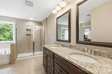 Bath - 2157 Bluebell Way, Tega Cay, SC 29708 photo 2 of 4