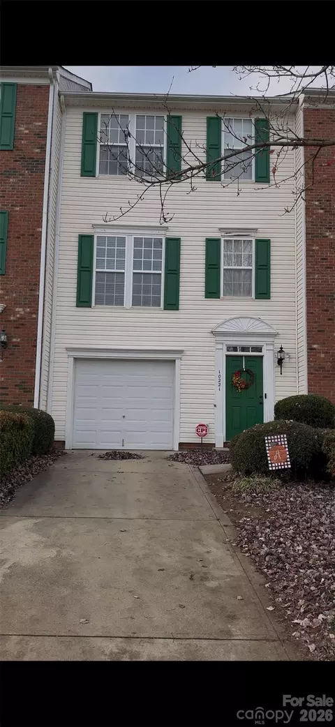 10221 Garrett Grigg Rd, Charlotte, NC 28262