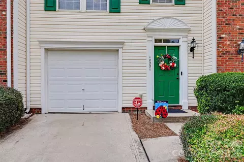 10221 Garrett Grigg Rd, Charlotte, NC 28262