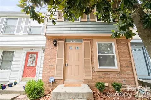 7301 Pebblestone Apt D Dr #D, Charlotte, NC 28212