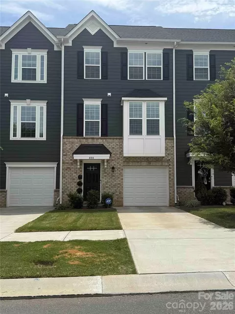 4014 Edenborn Ln, Charlotte, NC 28208