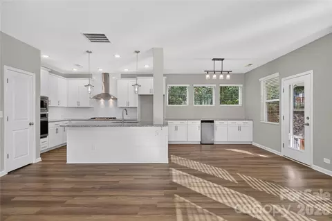 1879 Felts Pkwy, Fort Mill, SC 29715