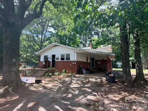 1663 Harris Henrietta Rd, Forest City, NC 28043