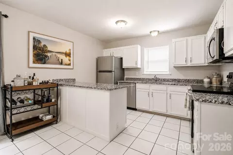 6355 Windsor Gate Ln, Charlotte, NC 28215