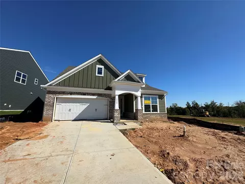 8422 Acadia Pkwy, Sherrills Ford, NC 28673