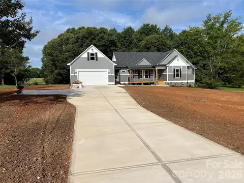 1879 Shiloh Rd, Claremont, NC 28610
