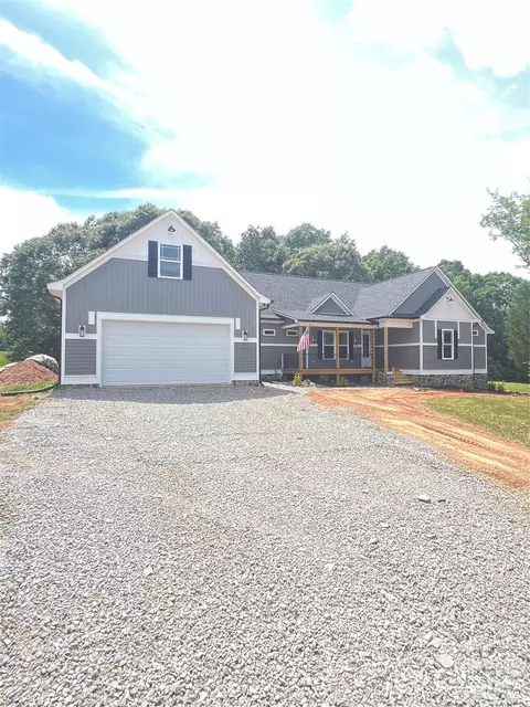 1879 Shiloh Rd, Claremont, NC 28610