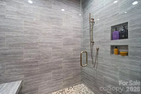 Bath - 19329 Watermark 521 Dr #521, Cornelius, NC 28031 photo 4 of 6