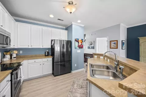 Kitchen - 642 Brickdust Ct, Fort Mill, SC 29708 photo 2 of 3