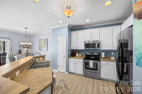 Kitchen - 642 Brickdust Ct, Fort Mill, SC 29708 photo 3 of 3
