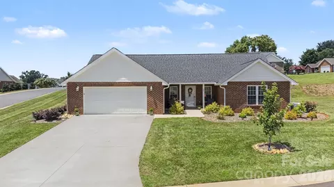 105 Kingston Pl, Spindale, NC 28160