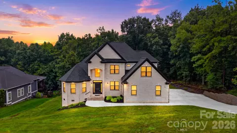 754 River Bend Dr, Granite Falls, NC 28630