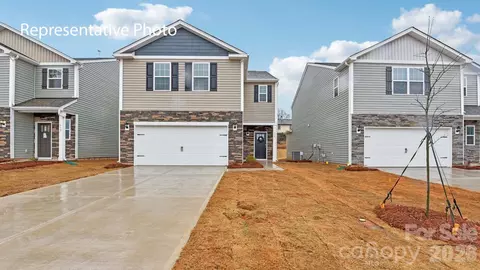 676 13th Avenue Ne Dr NE, Hickory, NC 28601