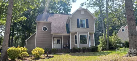 825 Raleigh Ct, Gastonia, NC 28054