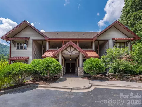 1560 Country Club A101 Dr #A101, Maggie Valley, NC 28751