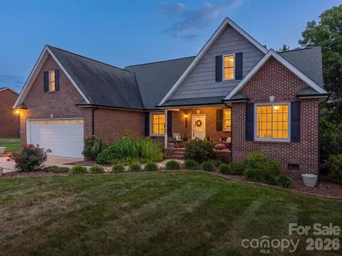1855 Jetton Dr, Vale, NC 28168