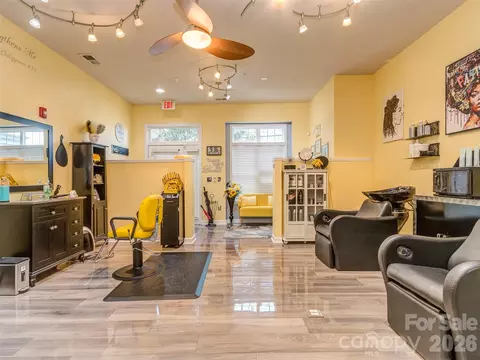2074 Ayrsley Town Blvd, Charlotte, NC 28273