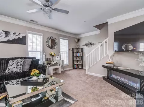 2074 Ayrsley Town Blvd, Charlotte, NC 28273