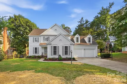 10012 Brass Eagle Ln, Charlotte, NC 28210