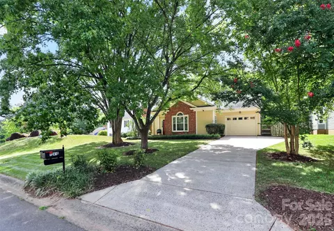 12410 Cool Mist Ln, Huntersville, NC 28078