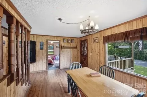 Dining - 1326 Columbus St, Albemarle, NC 28001 photo 1 of 2