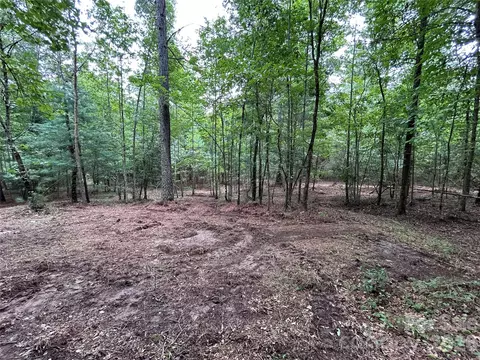 1036 W Paradise Harbor Dr, Connelly Springs, NC 28612