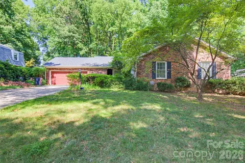 3608 Plympton Pl, Greensboro, NC 27410
