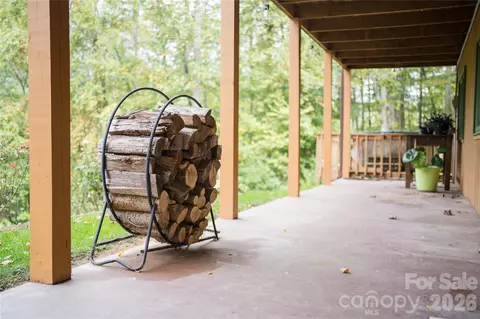 Exterior - 275 Knob Hill Estates Rd, Sylva, NC 28779 photo 6 of 9