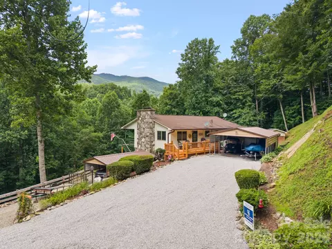 Exterior - 275 Knob Hill Estates Rd, Sylva, NC 28779 photo 4 of 9