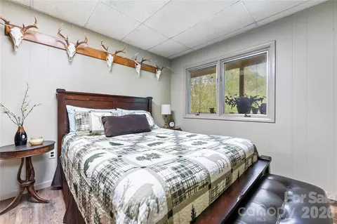 Bedroom - 275 Knob Hill Estates Rd, Sylva, NC 28779 photo 4 of 4
