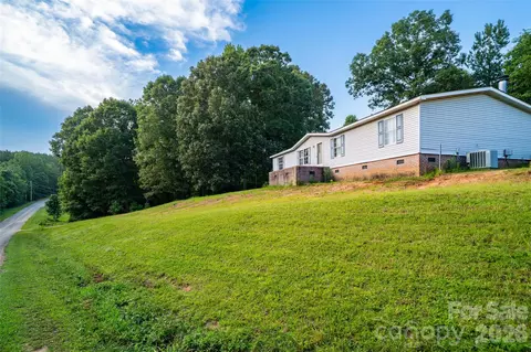 479 Mcdade Rd, Tryon, NC 28782