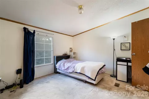 Bedroom - 479 Mcdade Rd, Tryon, NC 28782 photo 1 of 5