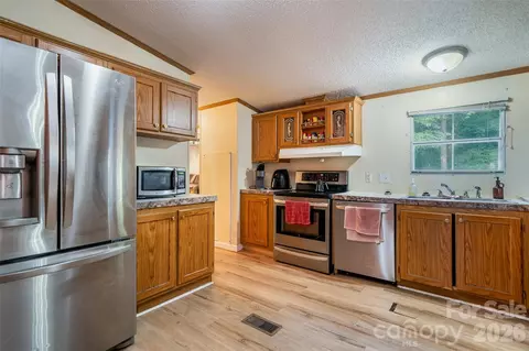 Kitchen - 479 Mcdade Rd, Tryon, NC 28782 photo 1 of 3