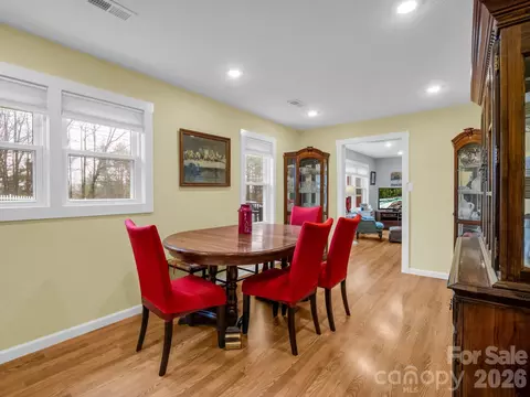 1086 Carters Ridge Rd, Spruce Pine, NC 28777 photo 9