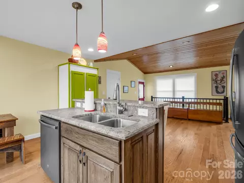1086 Carters Ridge Rd, Spruce Pine, NC 28777 photo 22
