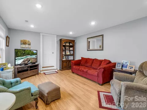 1086 Carters Ridge Rd, Spruce Pine, NC 28777 photo 6