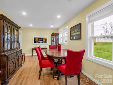 1086 Carters Ridge Rd, Spruce Pine, NC 28777 photo 8