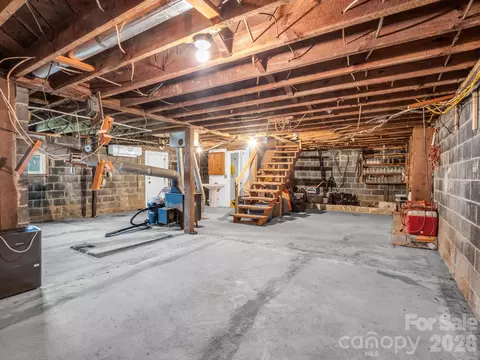 1086 Carters Ridge Rd, Spruce Pine, NC 28777 photo 35
