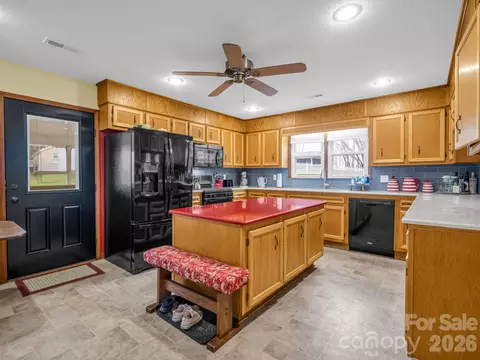 1086 Carters Ridge Rd, Spruce Pine, NC 28777 photo 10