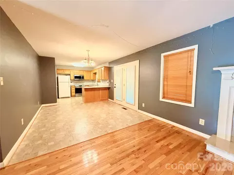 Living - 3402 Danial St, Conover, NC 28613 photo 3 of 5