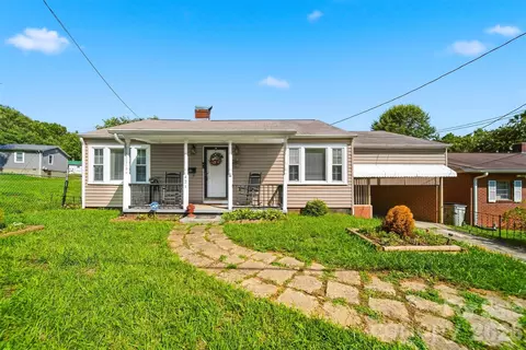 421 Finley Nw Ave NW, Lenoir, NC 28645