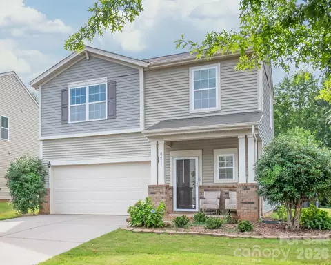8411 Romana Red Ln, Charlotte, NC 28213