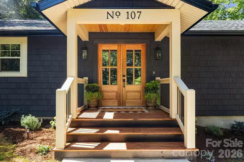 107 Beverly Rd, Asheville, NC 28805