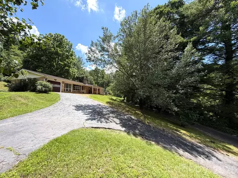 142 Avondale Rd, Asheville, NC 28803