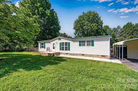 5135 36th Street Ne Dr NE, Hickory, NC 28601